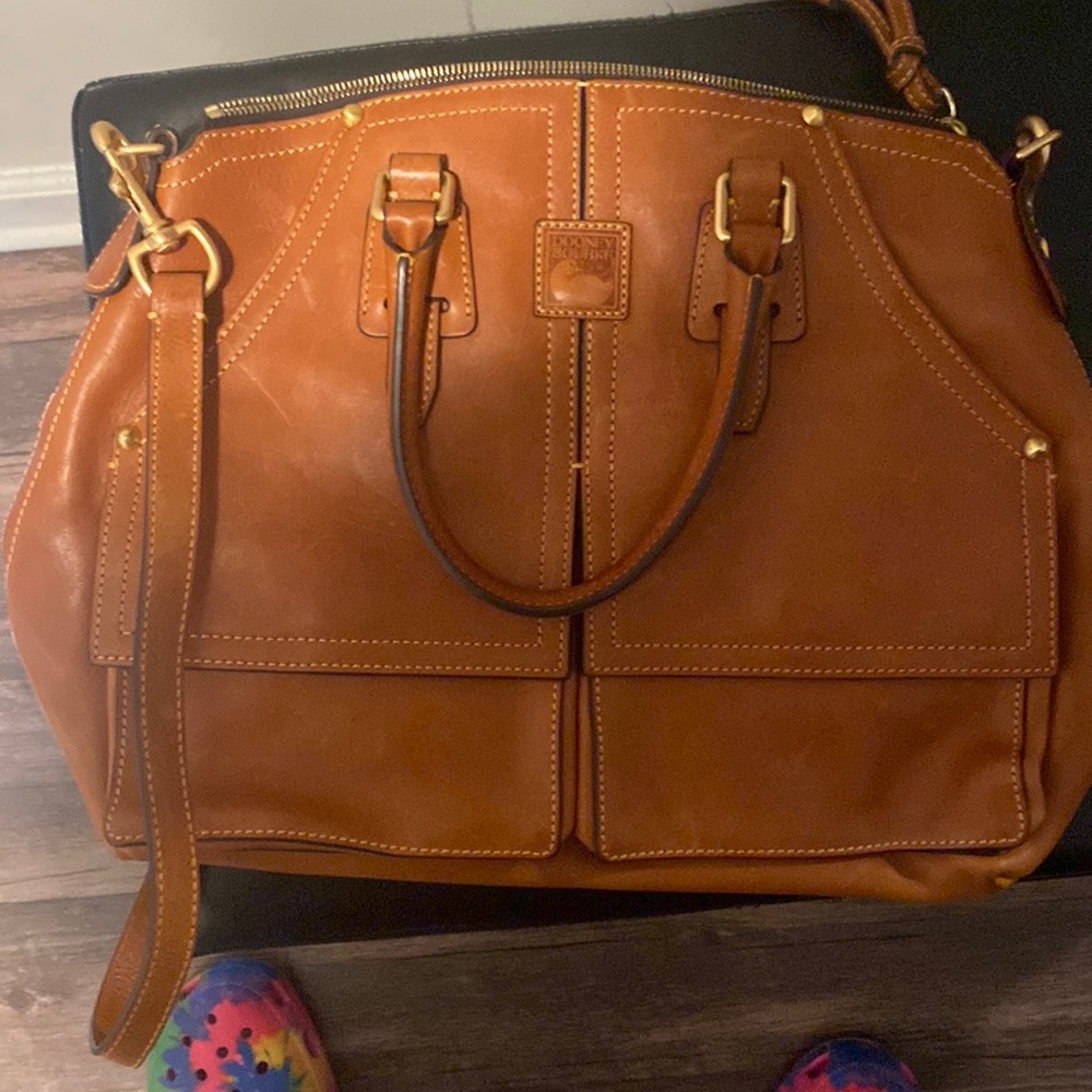 Large Dooney & Bourke Purse with long removable strap